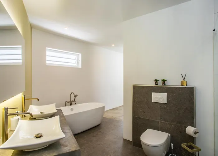 Villa Caribe Royal - Luxe Villa Tot 8 Personen Jan Thiel, Curacao